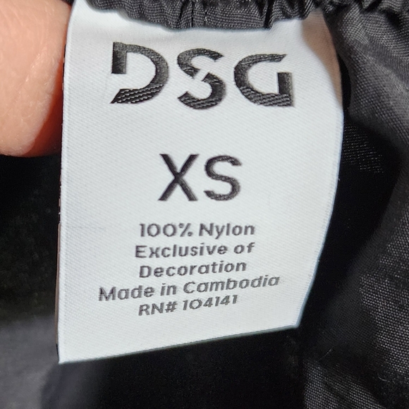 NEW DSG Nylon Woven Navy Blue Shorts Size XS - Picture 5 of 6